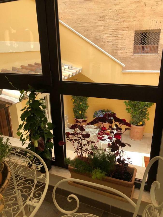 Le Stanze Del Borgo Hotel Nettuno Bagian luar foto