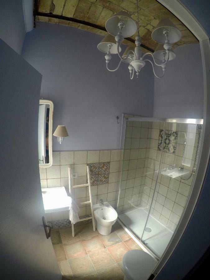Le Stanze Del Borgo Hotel Nettuno Bagian luar foto